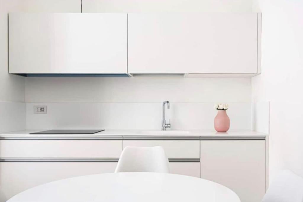 Luxury One Bedroom Corso Buenos Aires Milan Exterior photo